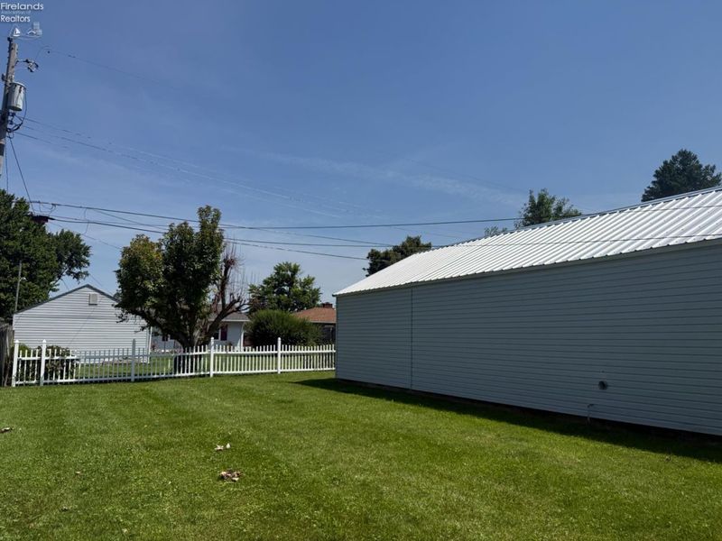 1716 Moore Street, Fremont, OH 43420 Photo 40
