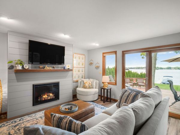 S70W18899 Gold Dr, Muskego, WI 53150