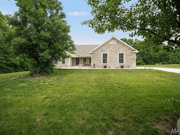 31 Butcher Creek Drive , Moscow Mills, MO 63362