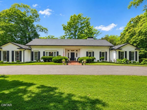 109 Oakslea Place , Jackson, TN 38301