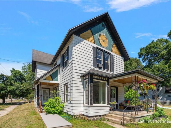 1501 College Avenue NE, Grand Rapids, MI 49505