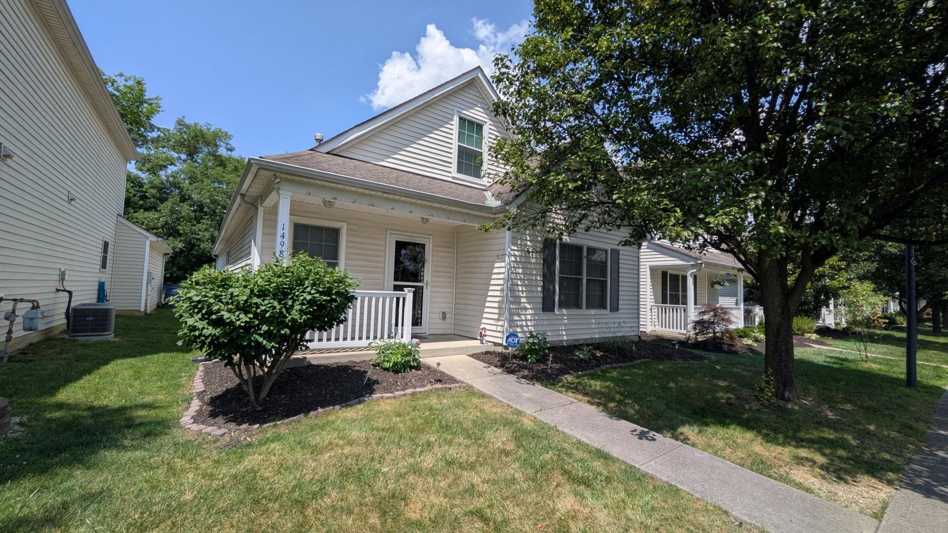 1498 Sargas Street, Columbus, OH 43240 Main Photo