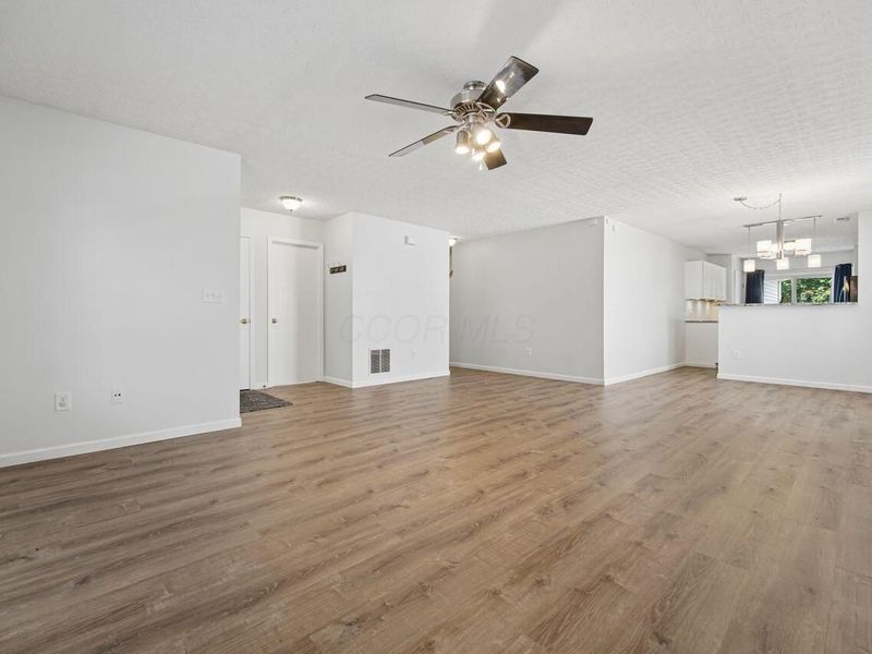 1498 Sargas Street, Columbus, OH 43240 Photo 10