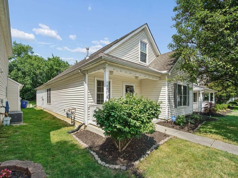 1498 Sargas Street, Columbus, OH 43240 Photo 3