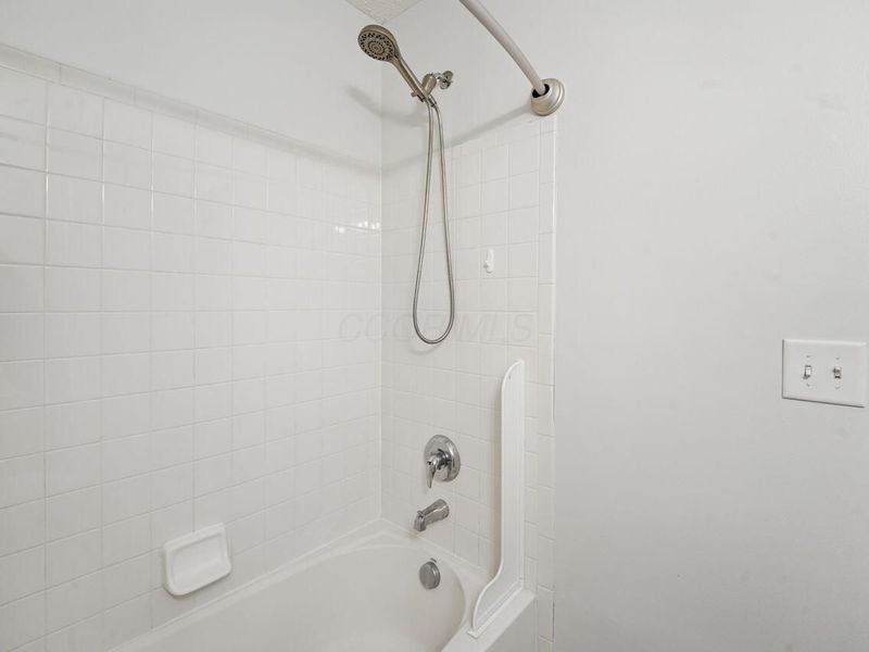 1498 Sargas Street, Columbus, OH 43240 Photo 33