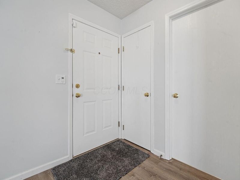 1498 Sargas Street, Columbus, OH 43240 Photo 8
