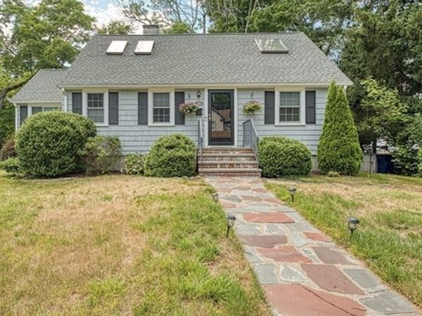 58 Summit Ave, Sharon, MA 02067