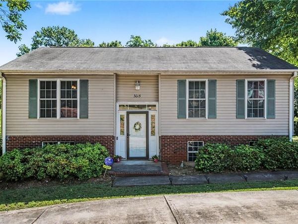 3015 Konnoak Drive , Winston-Salem, NC 27127