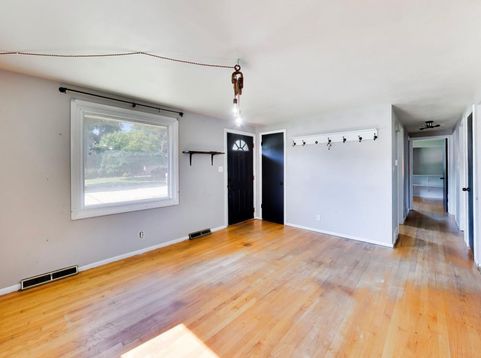 Main Photo