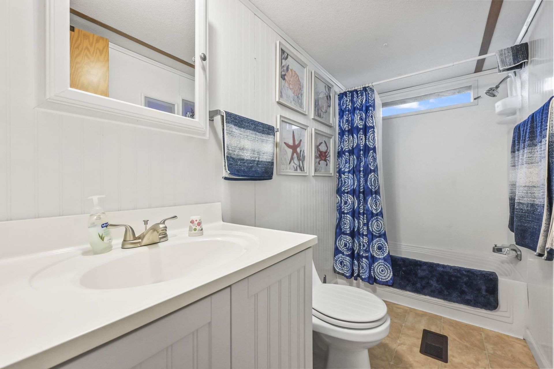 145 Ridgeway Loop Photo 5