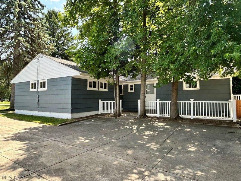 992 Lander Road, Highland Heights, OH 44143 Photo 4