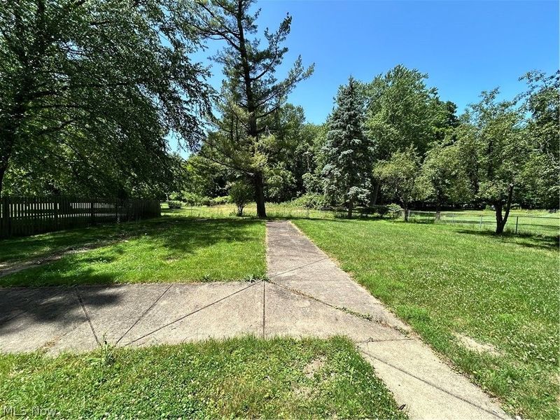992 Lander Road, Highland Heights, OH 44143 Photo 6