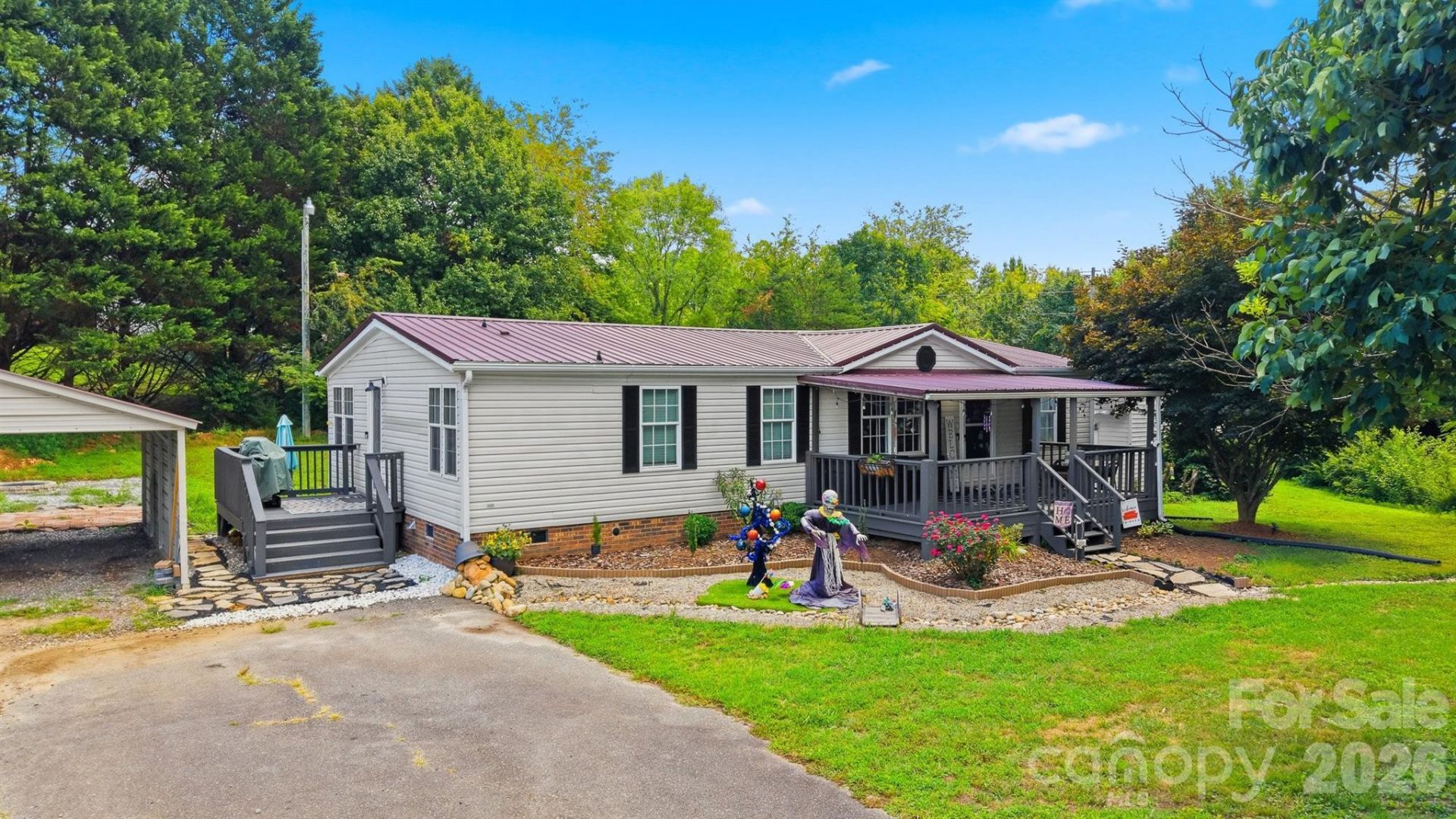 3627 Beachtree Drive, Hudson, NC 28638 Main Photo