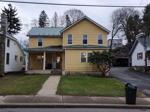 140 Pike Street , Carbondale, PA 18407
