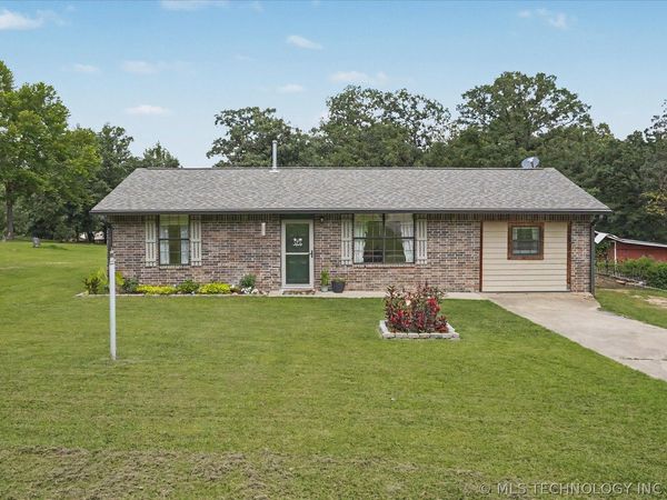 2933 Hickory Bluff Road , Sapulpa, OK 74066