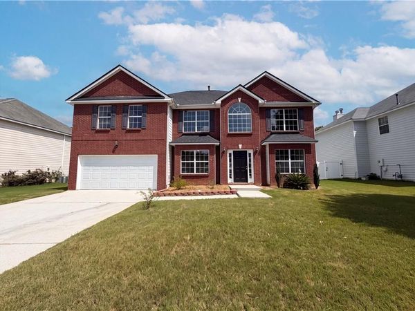 1456 Saint George Place , Conyers, GA 30012