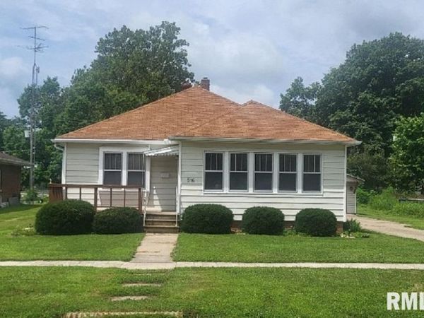 516 S MARY Street, Stronghurst, IL 61480