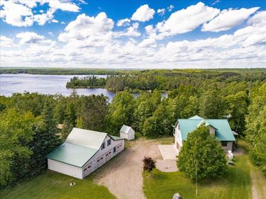 3799 S Lake Road , Moose Lake, MN 55767