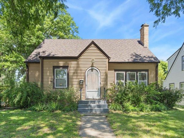 71 Wyoming Street E, Saint Paul, MN 55107