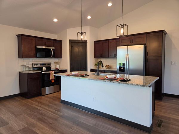 3 Marie Circle, Elysian, MN 56028
