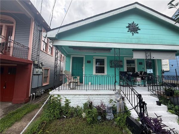 429 PELICAN Avenue , New Orleans, LA 70114