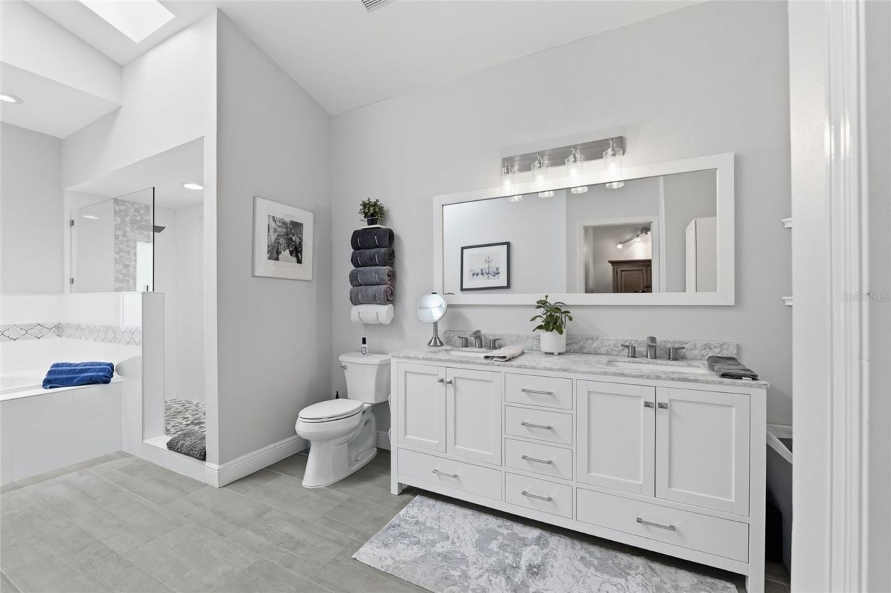 3367 E Lake Shore Lane , Clearwater, FL 33761 Photo