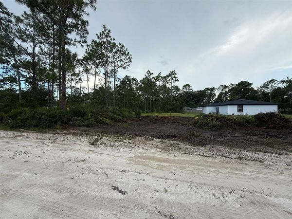 1693 8TH AVE , DELAND, FL 32724