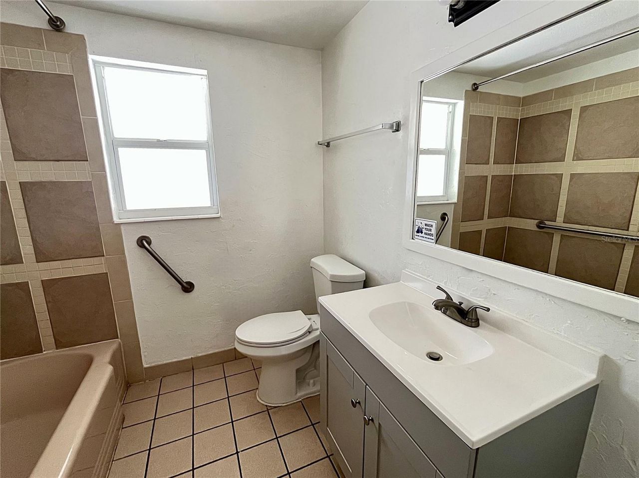 712 67th Avenue W, Bradenton, FL 34207 Photo