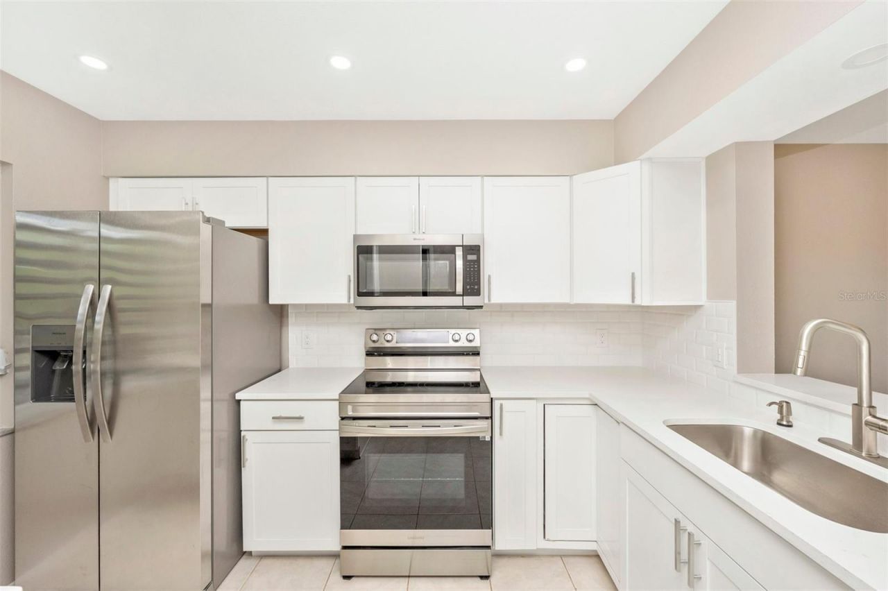 5178 Lake Village Drive, Unit 86, Sarasota, FL 34235 Photo