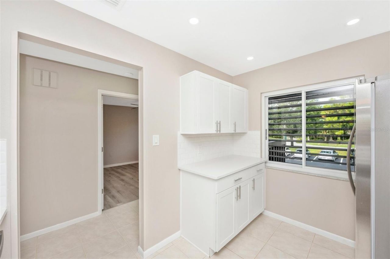 5178 Lake Village Drive, Unit 86, Sarasota, FL 34235 Photo
