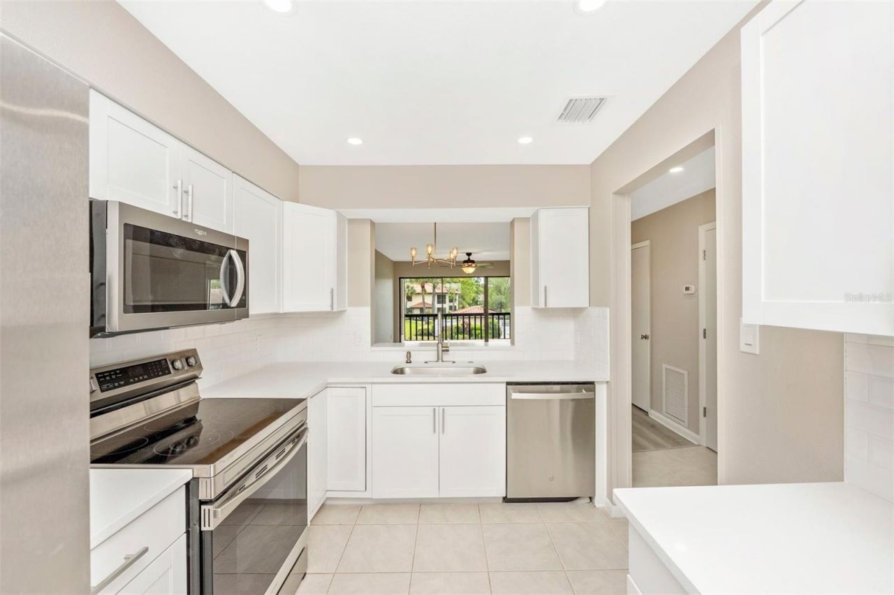 5178 Lake Village Drive, Unit 86, Sarasota, FL 34235 Photo