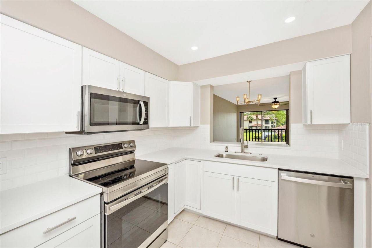 5178 Lake Village Drive, Unit 86, Sarasota, FL 34235 Photo
