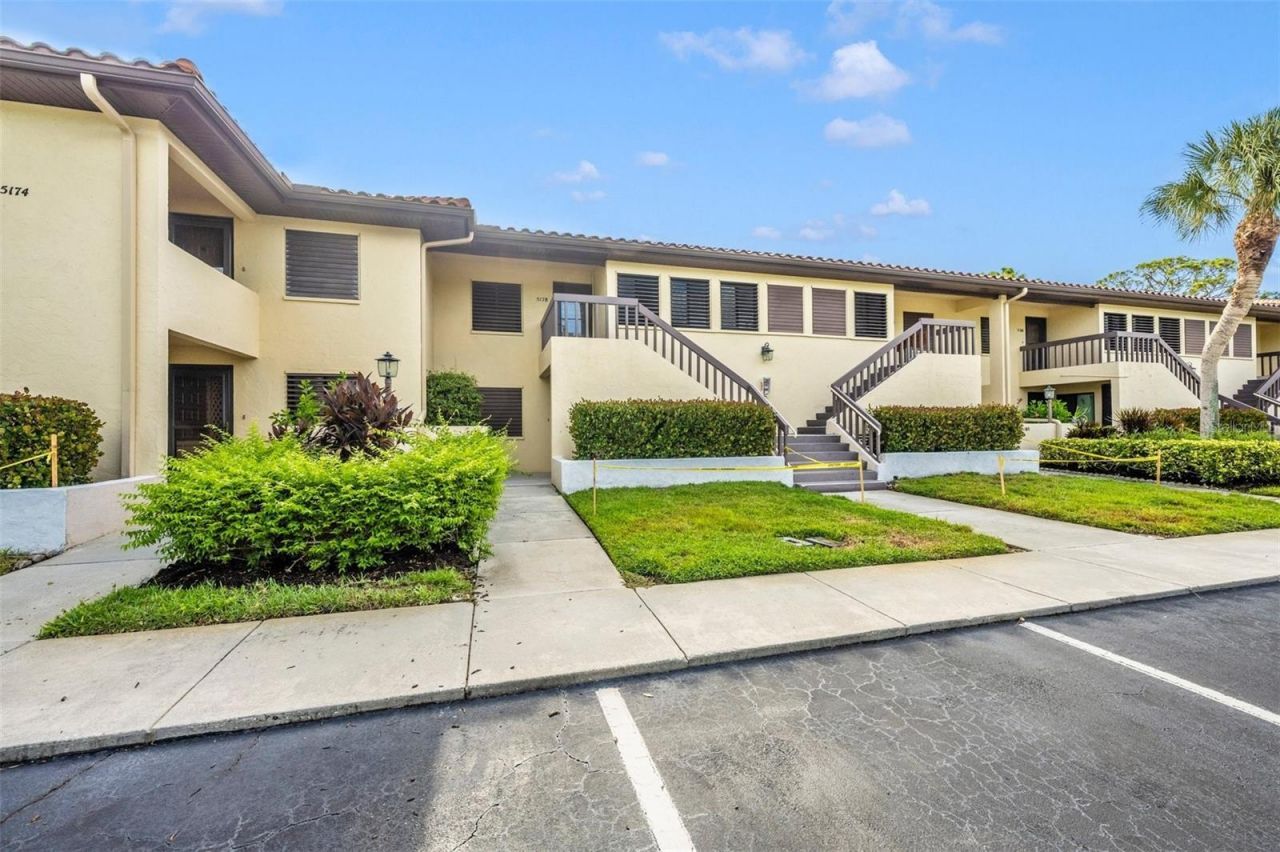 5178 Lake Village Drive, Unit 86, Sarasota, FL 34235 Photo