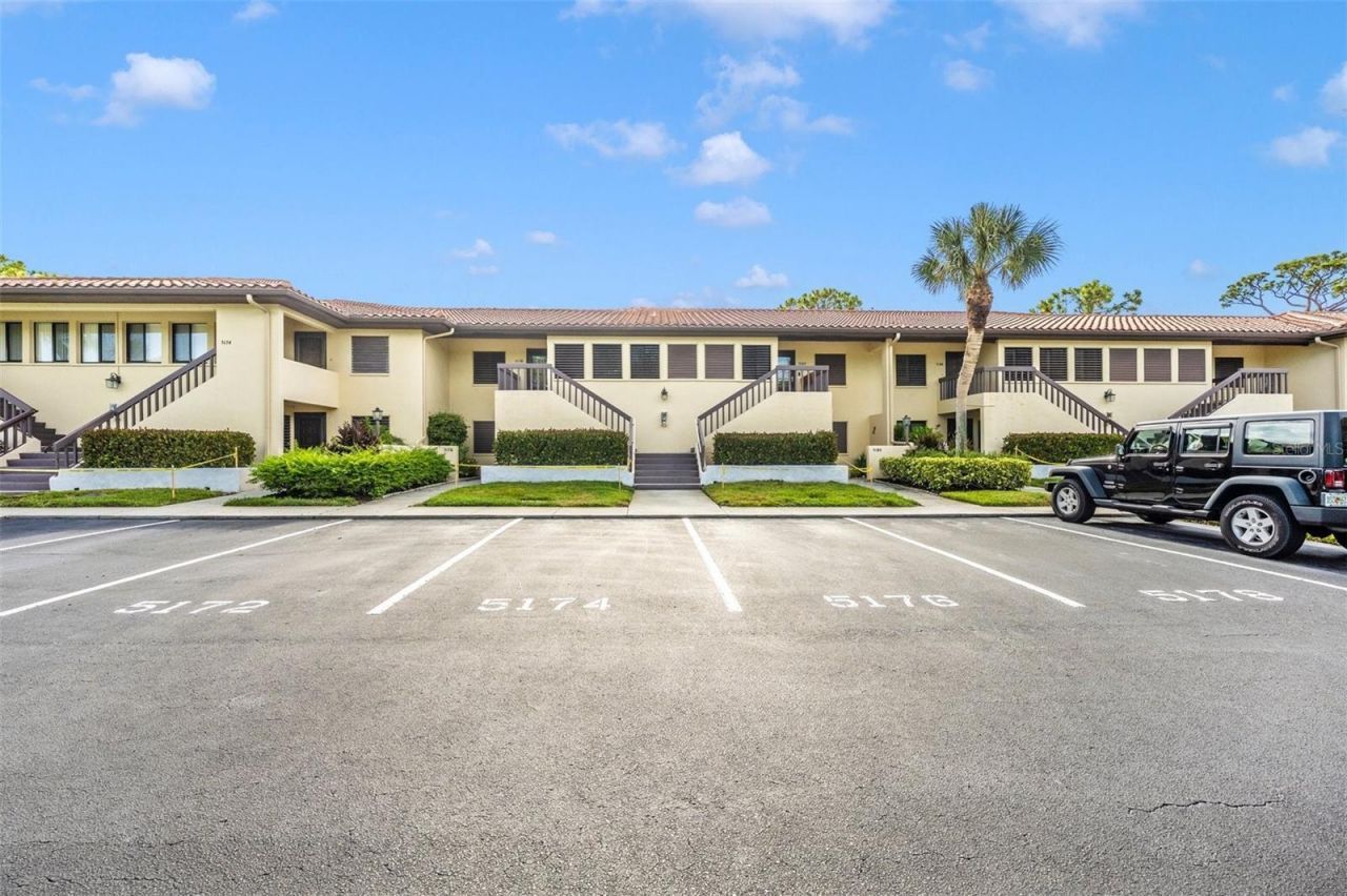 5178 Lake Village Drive, Unit 86, Sarasota, FL 34235 Photo