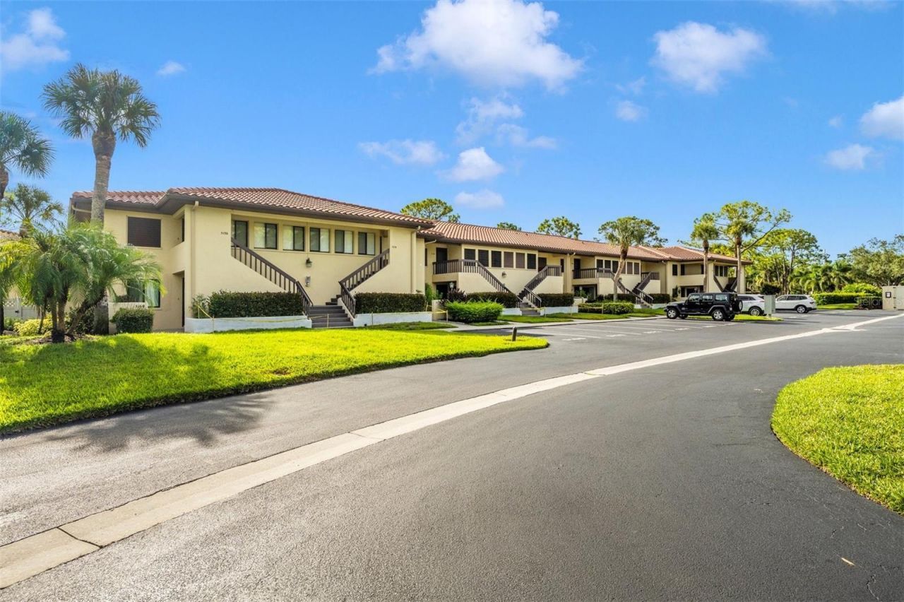 5178 Lake Village Drive, Unit 86, Sarasota, FL 34235 Photo