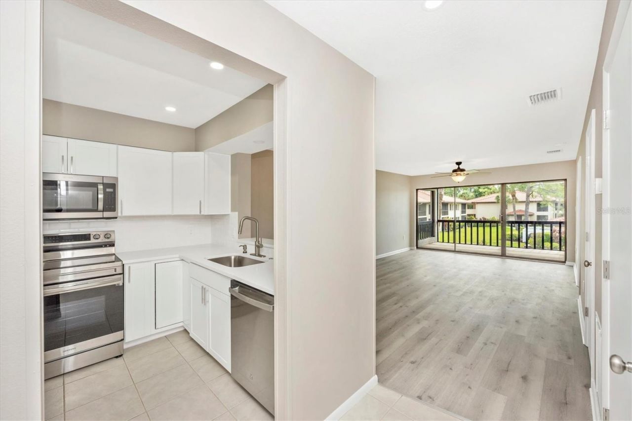 5178 Lake Village Drive, Unit 86, Sarasota, FL 34235 Photo