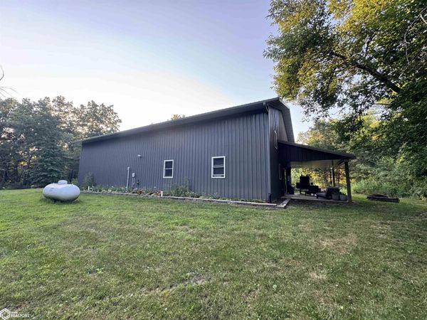 21542 Peach Avenue, Bloomfield, IA 52537