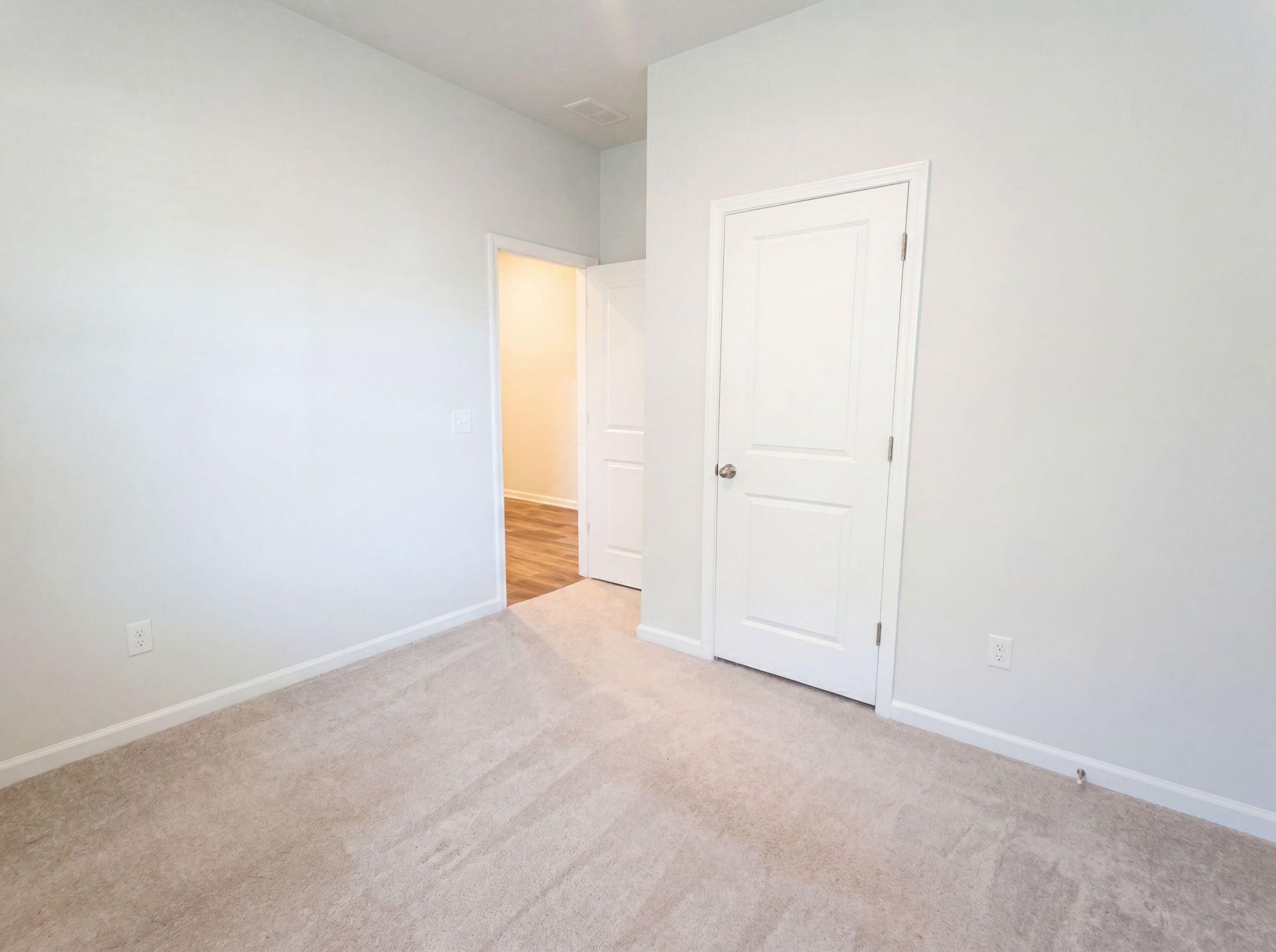 616 Fisher Lane Photo 4