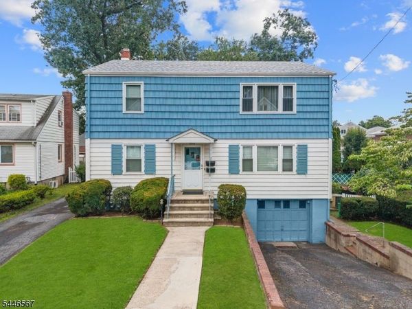 7 Freeman Pl, Nutley, NJ 07110