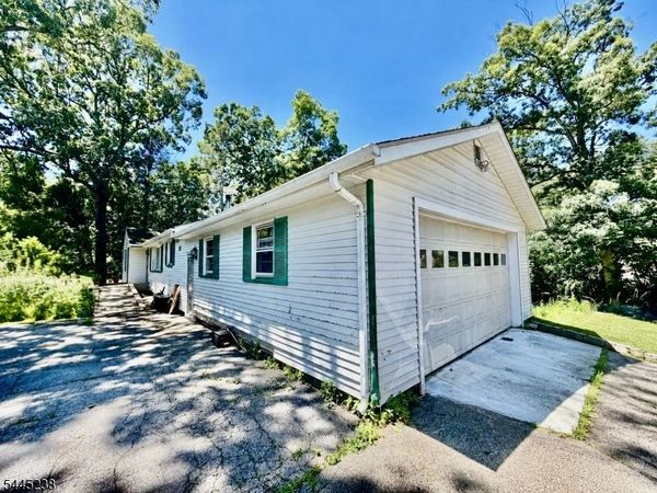 45 Espanong Rd, Jefferson, NJ 07849
