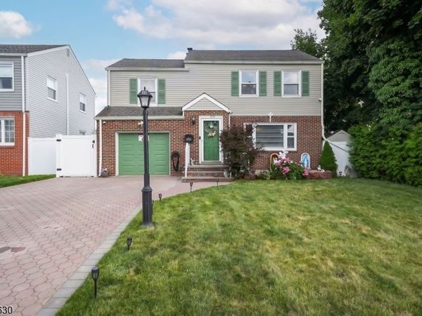 219 Burroughs Ter, Union, NJ 07083