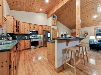 15071 Skislope Way, Truckee, CA 96161 Photo