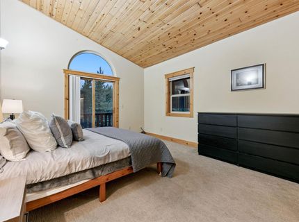 15071 Skislope Way, Truckee, CA 96161 Photo