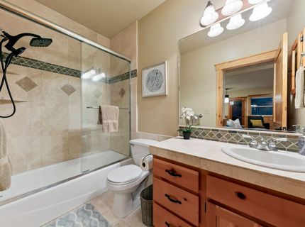 15071 Skislope Way, Truckee, CA 96161 Photo