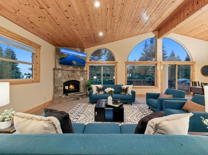 15071 Skislope Way, Truckee, CA 96161 Photo