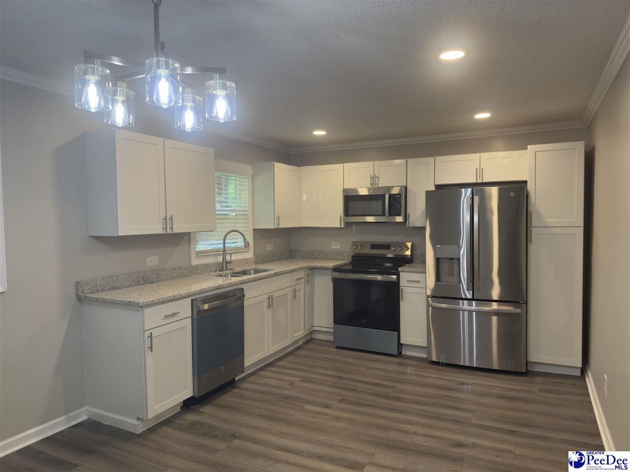 2104 New Hope Dr Photo 7