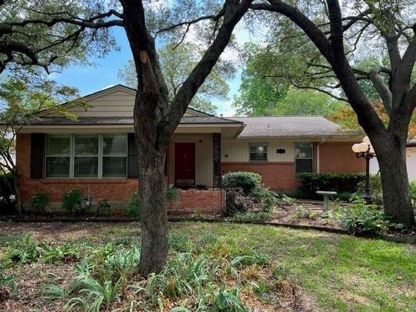 7215 Clemson Drive , Dallas, TX 75214