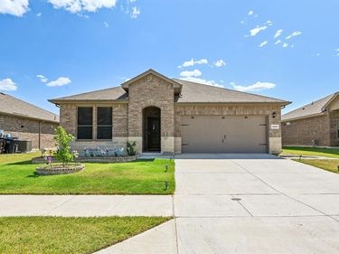 8505 High Hill Drive, Fort Worth, TX 76179