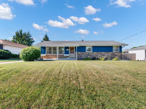 5704 Bradford Ave, Caledonia, WI 53406