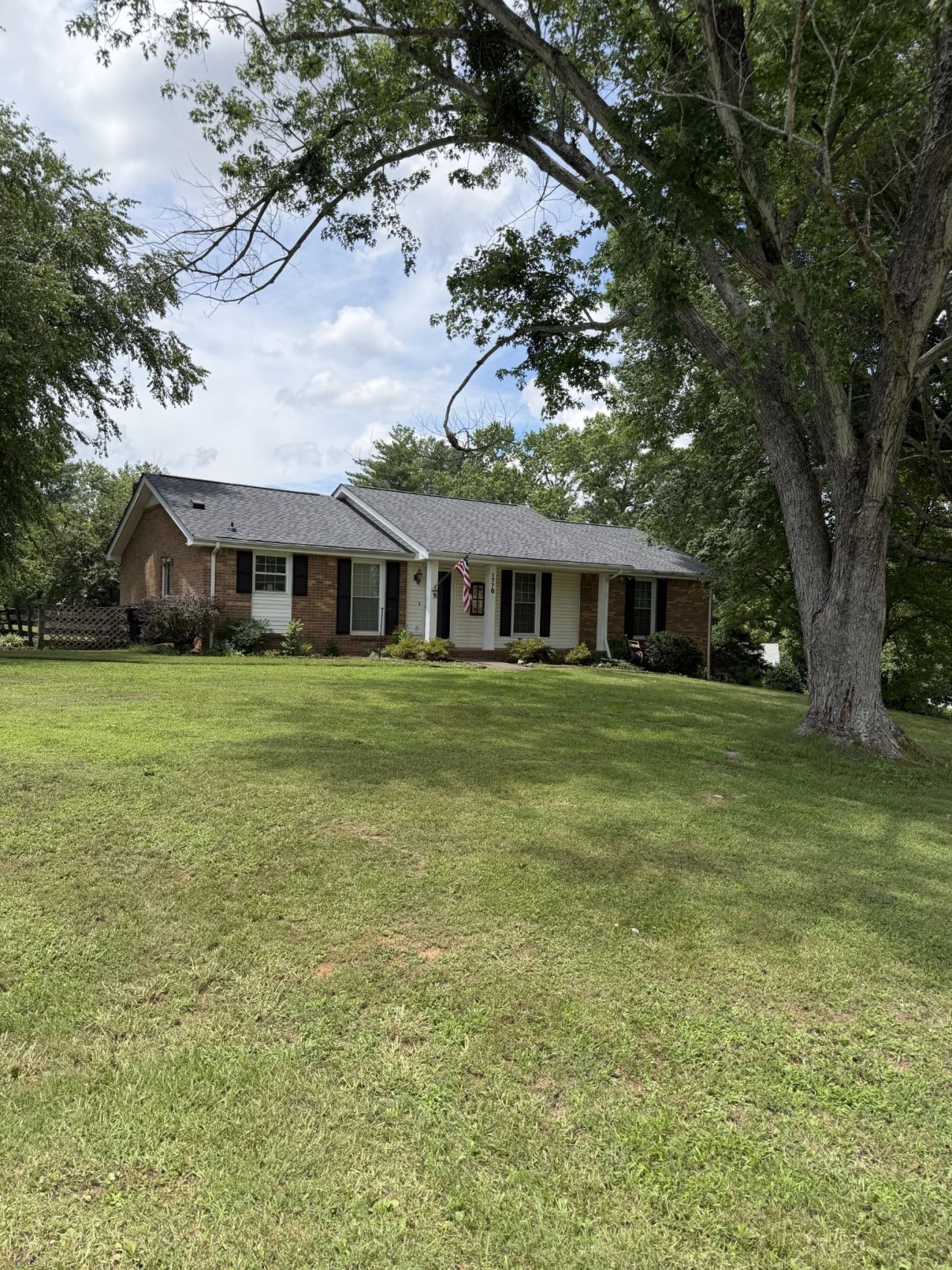 1776 Auburn Dr, Clarksville, TN 37043 Main Photo